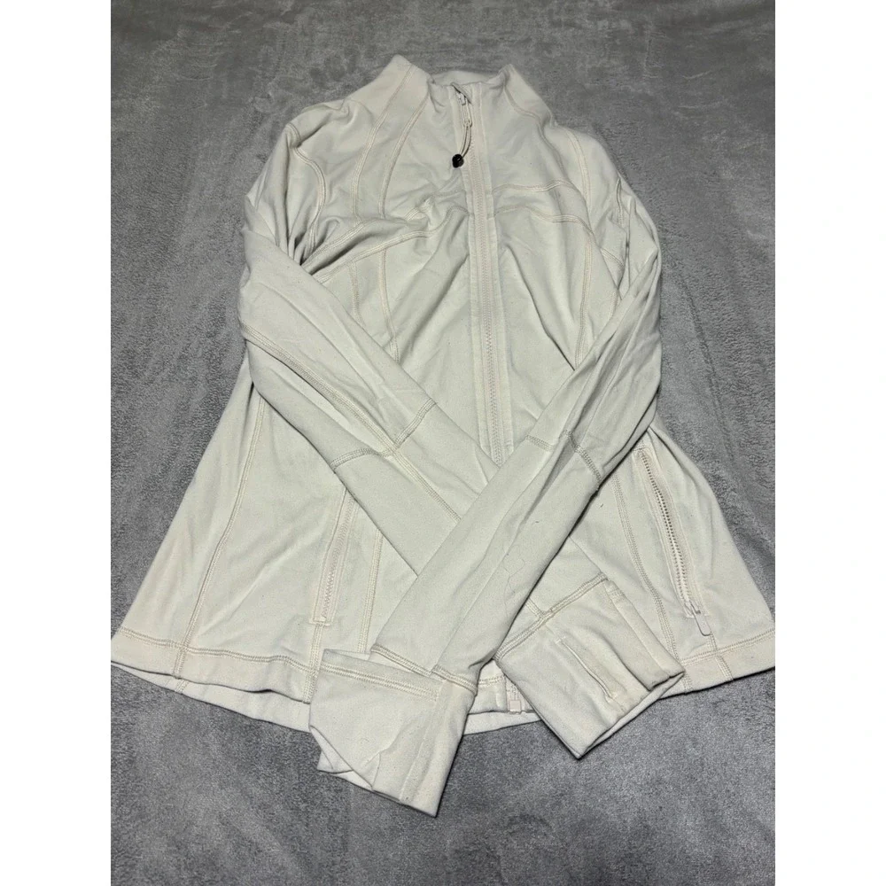 Lululemon Women Size 8 White Full Zip Define Jacket Wear Piling W4AWKS